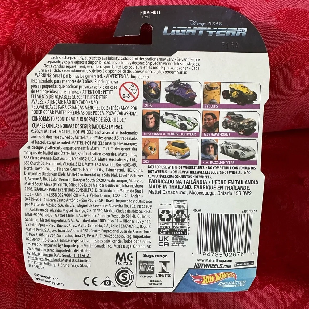 Hot Wheels Disney Pixar XL-01 Buzz Lightyear character car vehicle